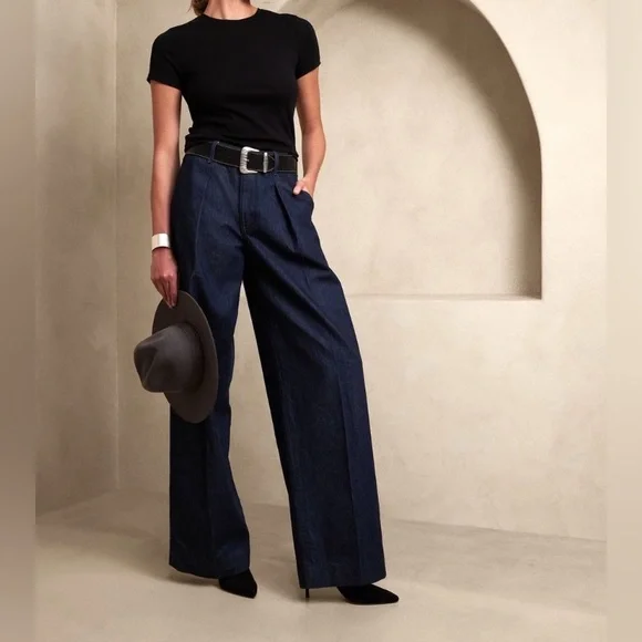 Banana Republic CÔTE Pleated High Rise Relaxed Wide Leg Dark Rinse Jeans,  Sz 26